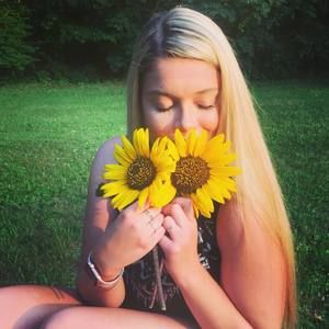 Meet your Posher, Rachel